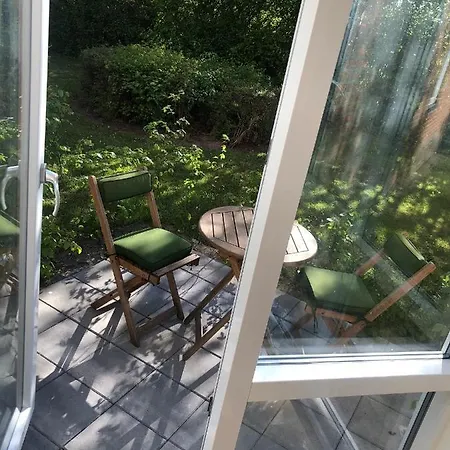 Big Family-friendly With Free Parking. Apartment Aalborg